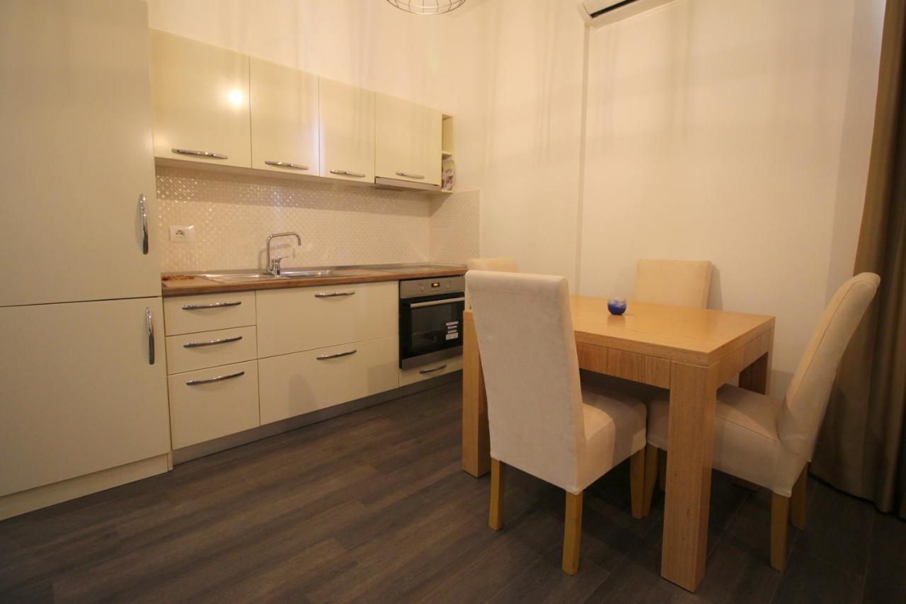 Sunrise Luxury Apartments ซารานเดอ ภายนอก รูปภาพ
