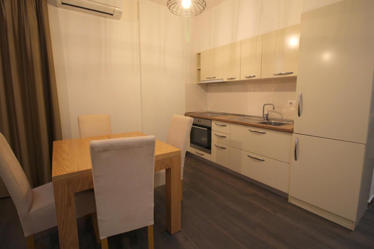 Sunrise Luxury Apartments ซารานเดอ ภายนอก รูปภาพ