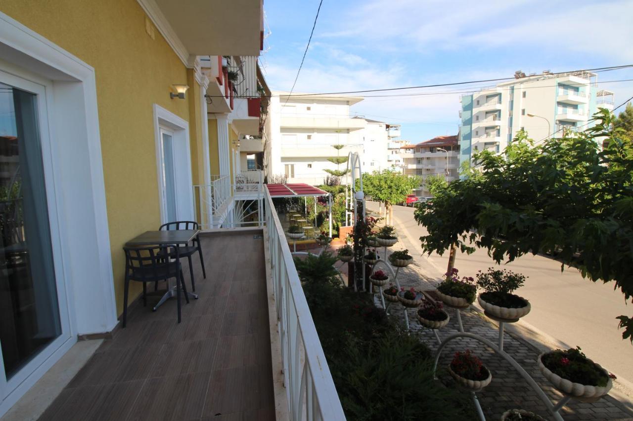 Sunrise Luxury Apartments ซารานเดอ ภายนอก รูปภาพ