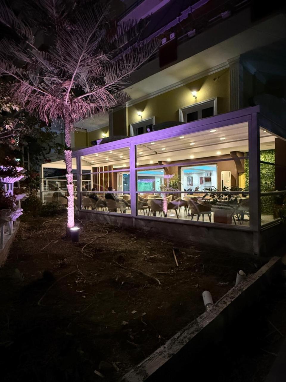 Sunrise Luxury Apartments ซารานเดอ ภายนอก รูปภาพ