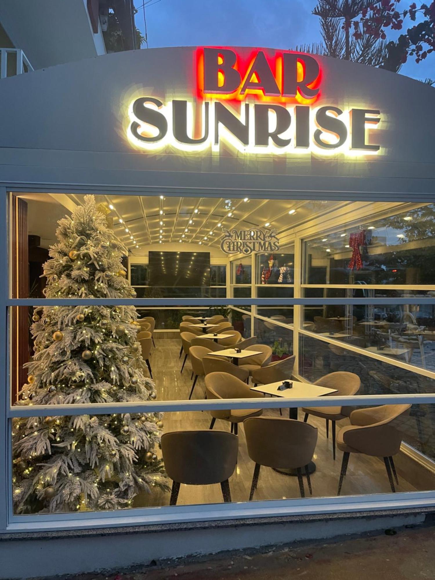 Sunrise Luxury Apartments ซารานเดอ ภายนอก รูปภาพ