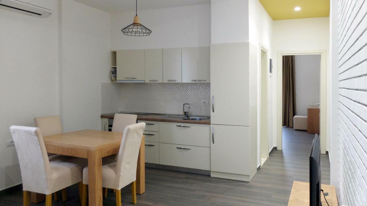 Sunrise Luxury Apartments ซารานเดอ ภายนอก รูปภาพ