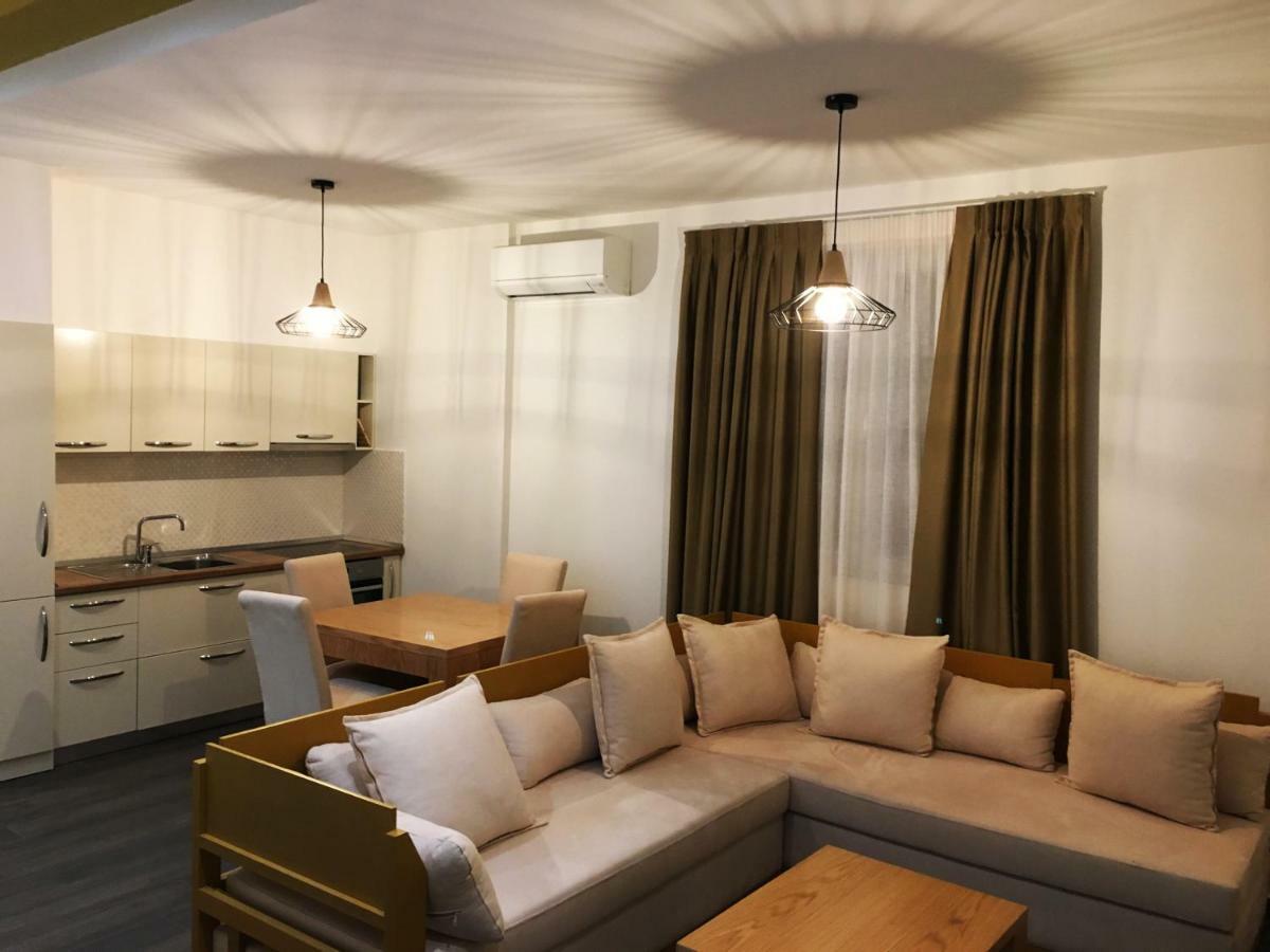 Sunrise Luxury Apartments ซารานเดอ ภายนอก รูปภาพ